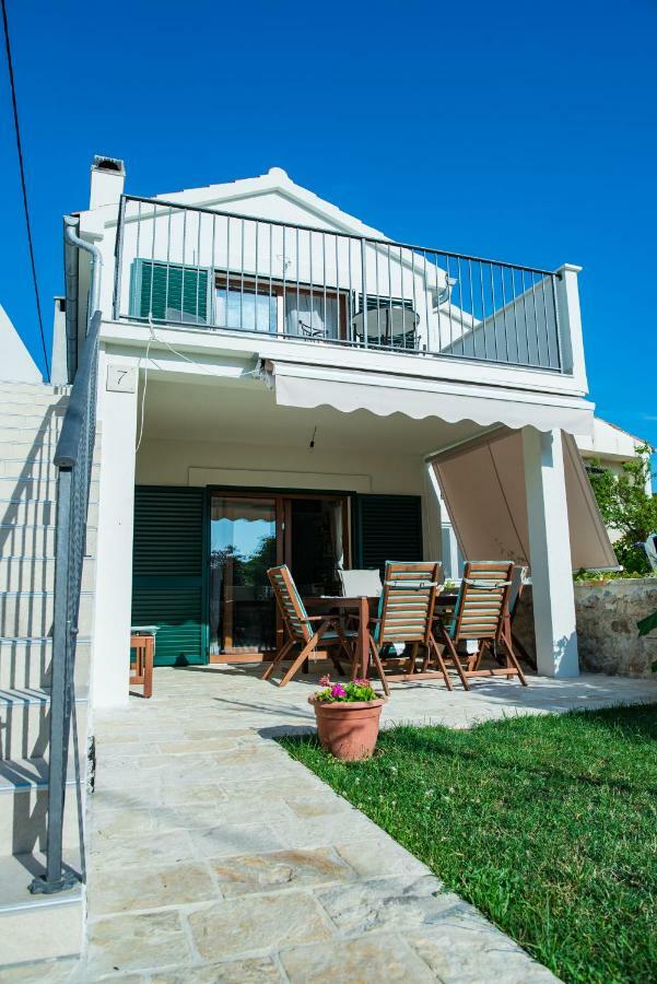 Summer House Mulac Nin Bagian luar foto